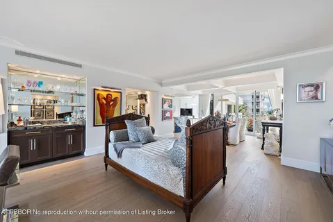 $2,895,000 | 2500 South Ocean Boulevard, Unit 1D2, Palm Beach, FL 33480