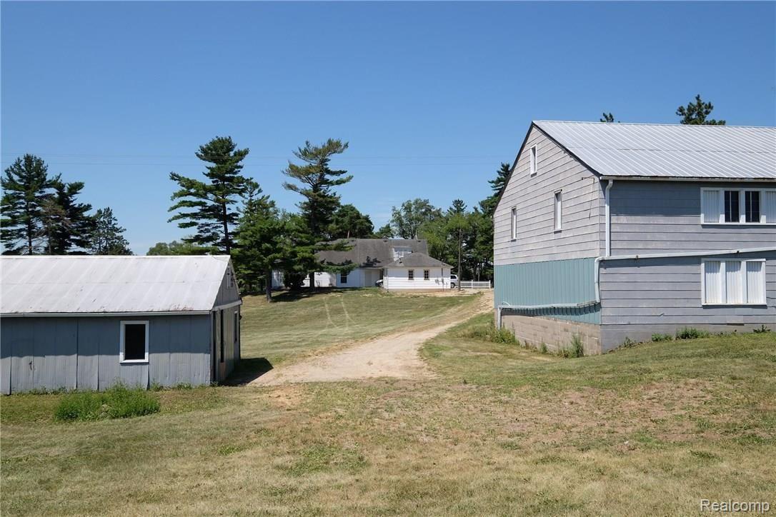 230 North Dancer Road Dexter, MI 48130 - Photo 17 of 21 98.jpg