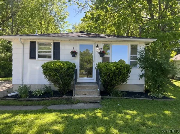 $224,900 | 5901 Rosewood Terrace, Hamburg, NY 14085
