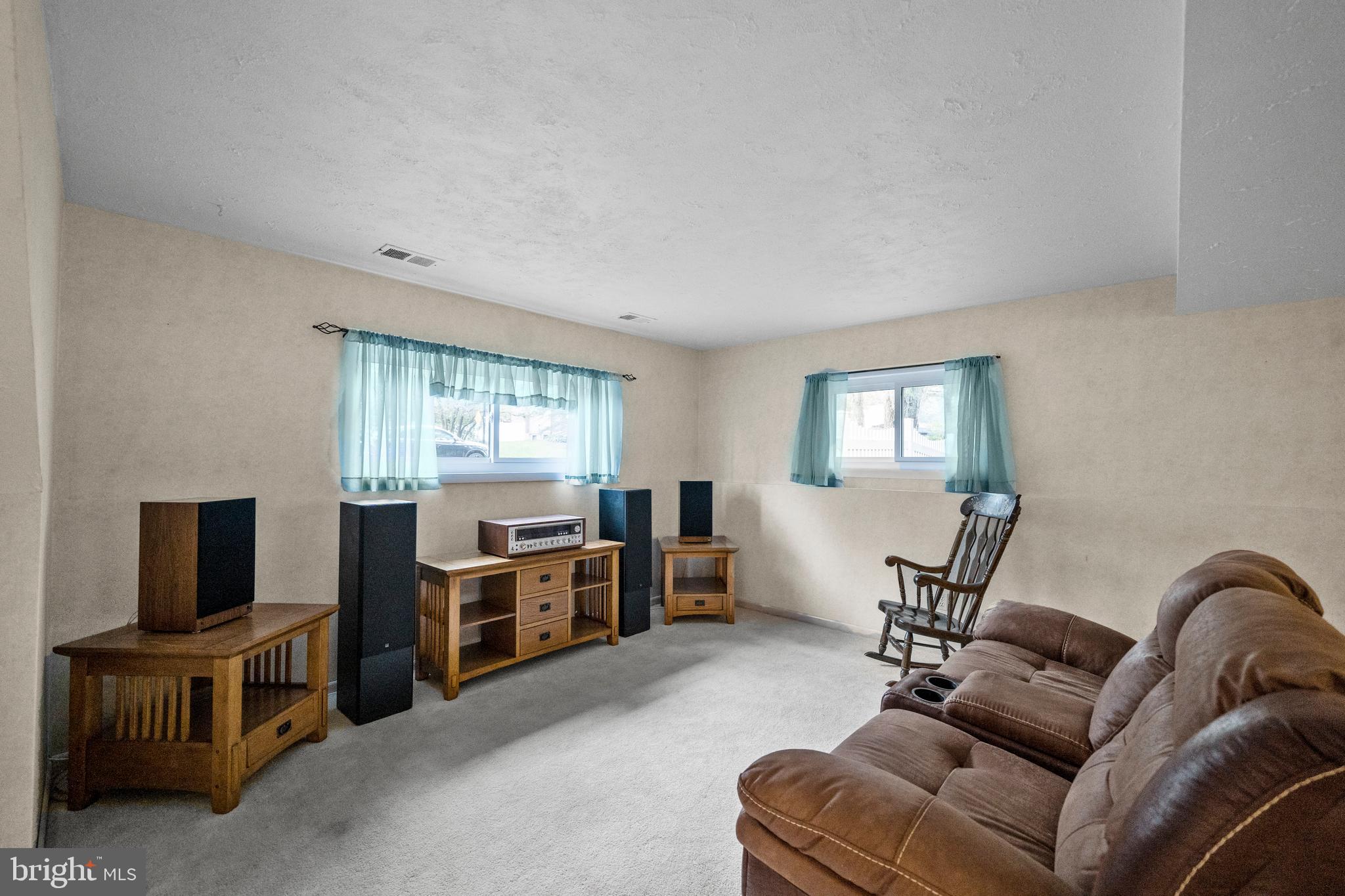 54 Hidden Valley Road Aston, PA 19014 - Photo 8 of 40 Gallery Image 8
