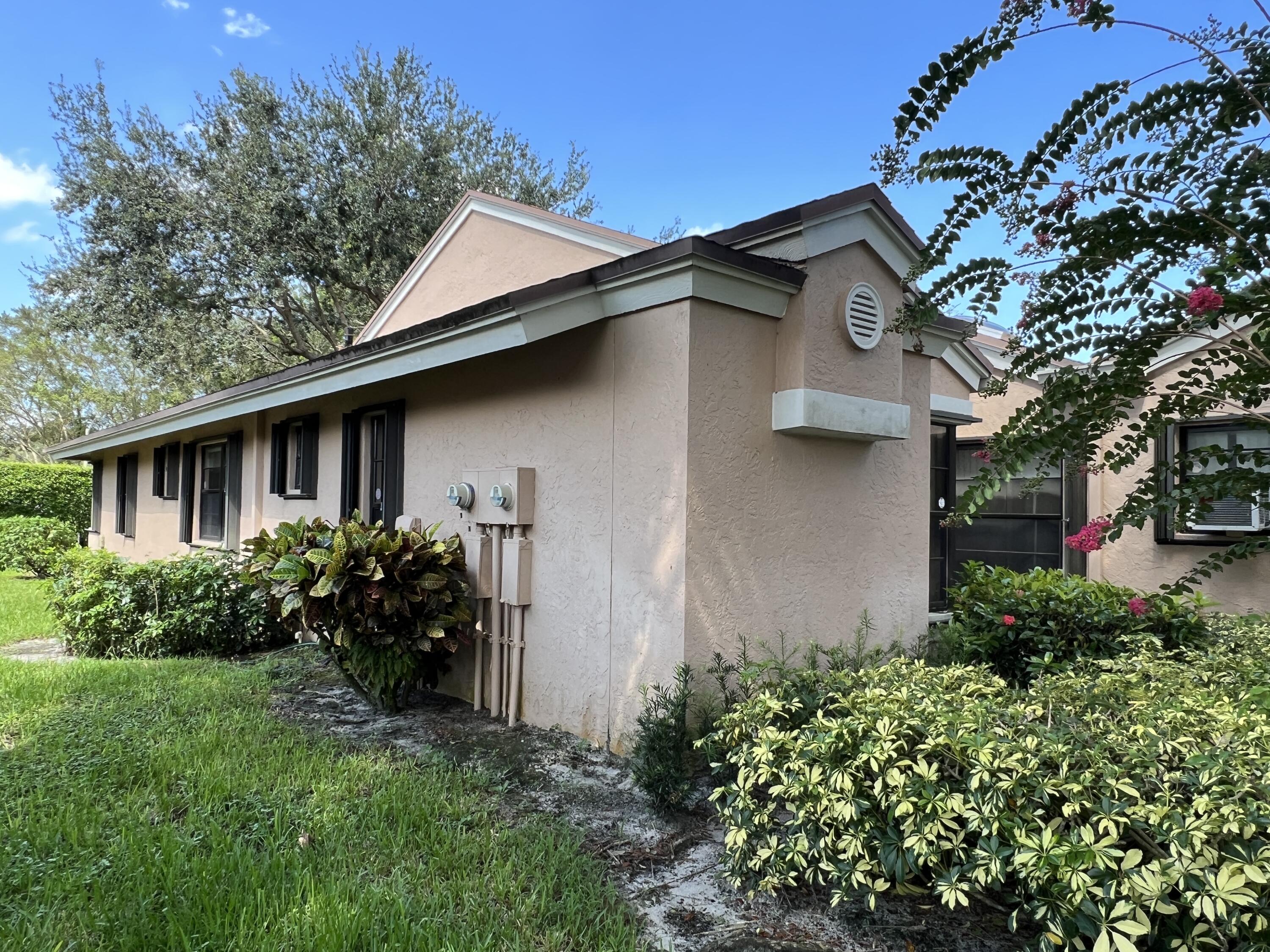 8389 Springlake Drive, Unit A Boca Raton, FL 33496 - Photo 10 of 17 8389 Springlake Dr A