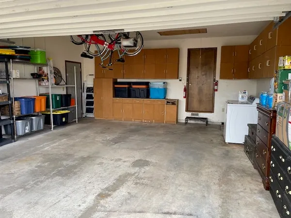 $279,500 | 406 Comet Drive, Braidwood, IL 60408