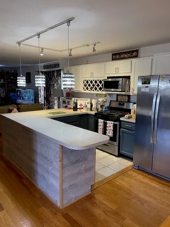 $279,500 | 406 Comet Drive, Braidwood, IL 60408