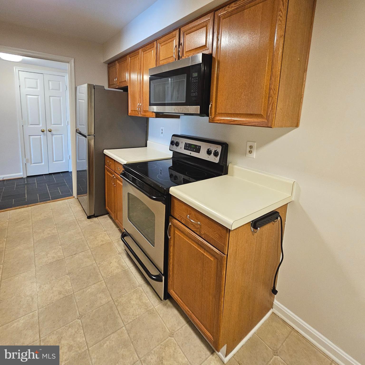 505 East Braddock Road, Unit 608 Alexandria, VA 22314 - Photo 15 of 35