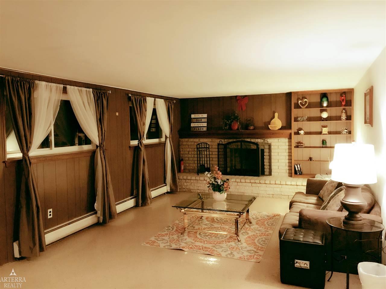 2152 West Wattles Road Troy, MI 48098 - Photo 26 of 65 Family Room