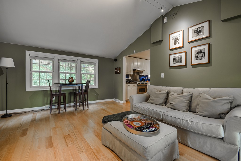 8 Bryant Road Framingham, MA 01701 - Photo 8 of 25 Gallery Image 8