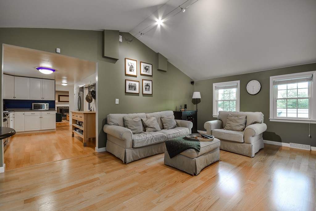 8 Bryant Road Framingham, MA 01701 - Photo 9 of 25 Gallery Image 9