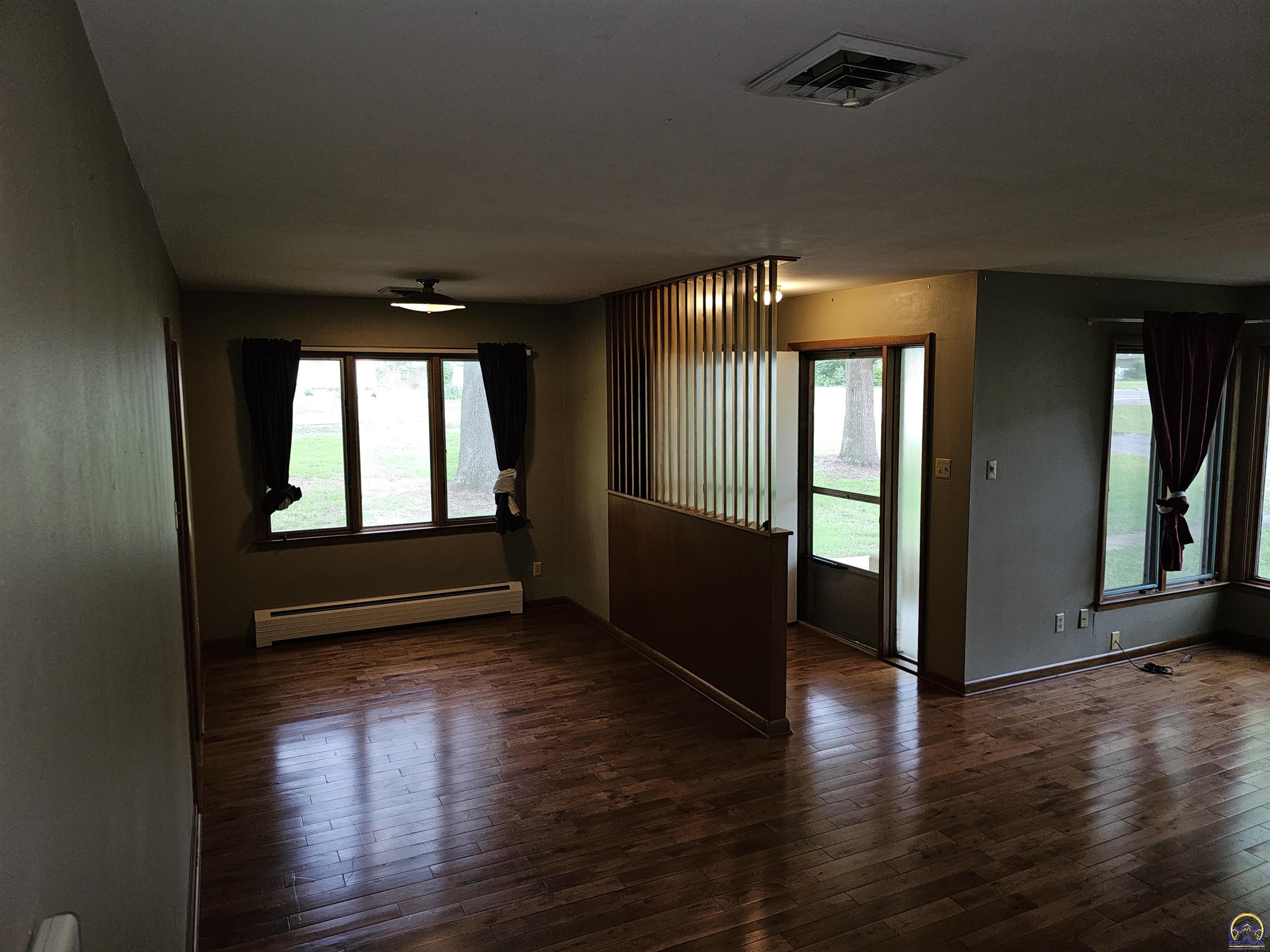 3205 Northwest Rochester Road Topeka, KS 66617 - Photo 3 of 52
