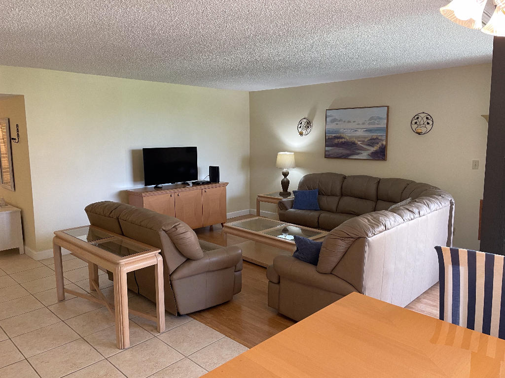 955 Dotterel Road, Unit 2302 Delray Beach, FL 33444 - Photo 3 of 12 02