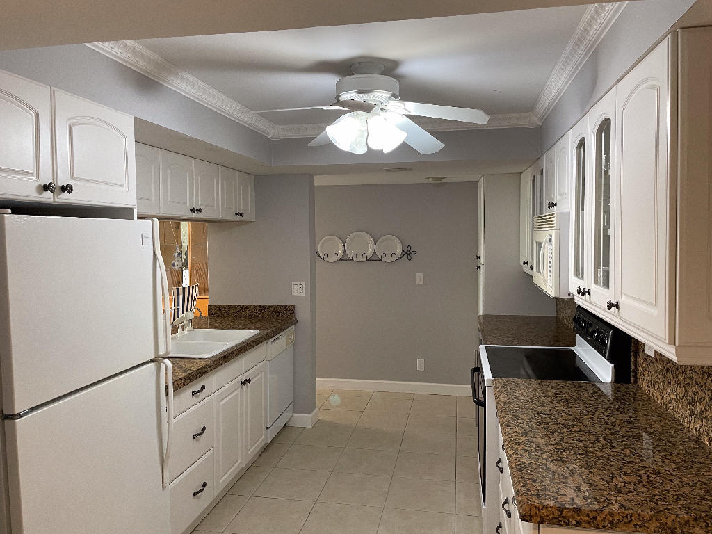 955 Dotterel Road, Unit 2302 Delray Beach, FL 33444 - Photo 5 of 12 04