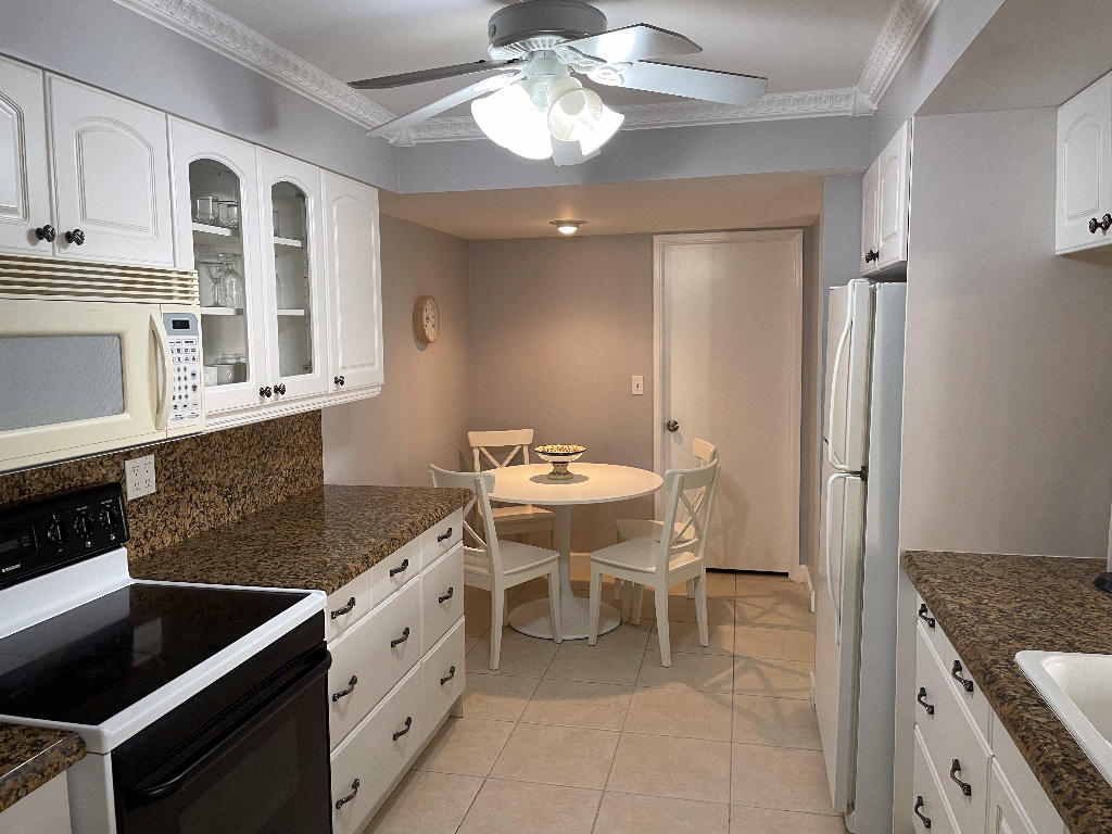 955 Dotterel Road, Unit 2302 Delray Beach, FL 33444 - Photo 6 of 12 05