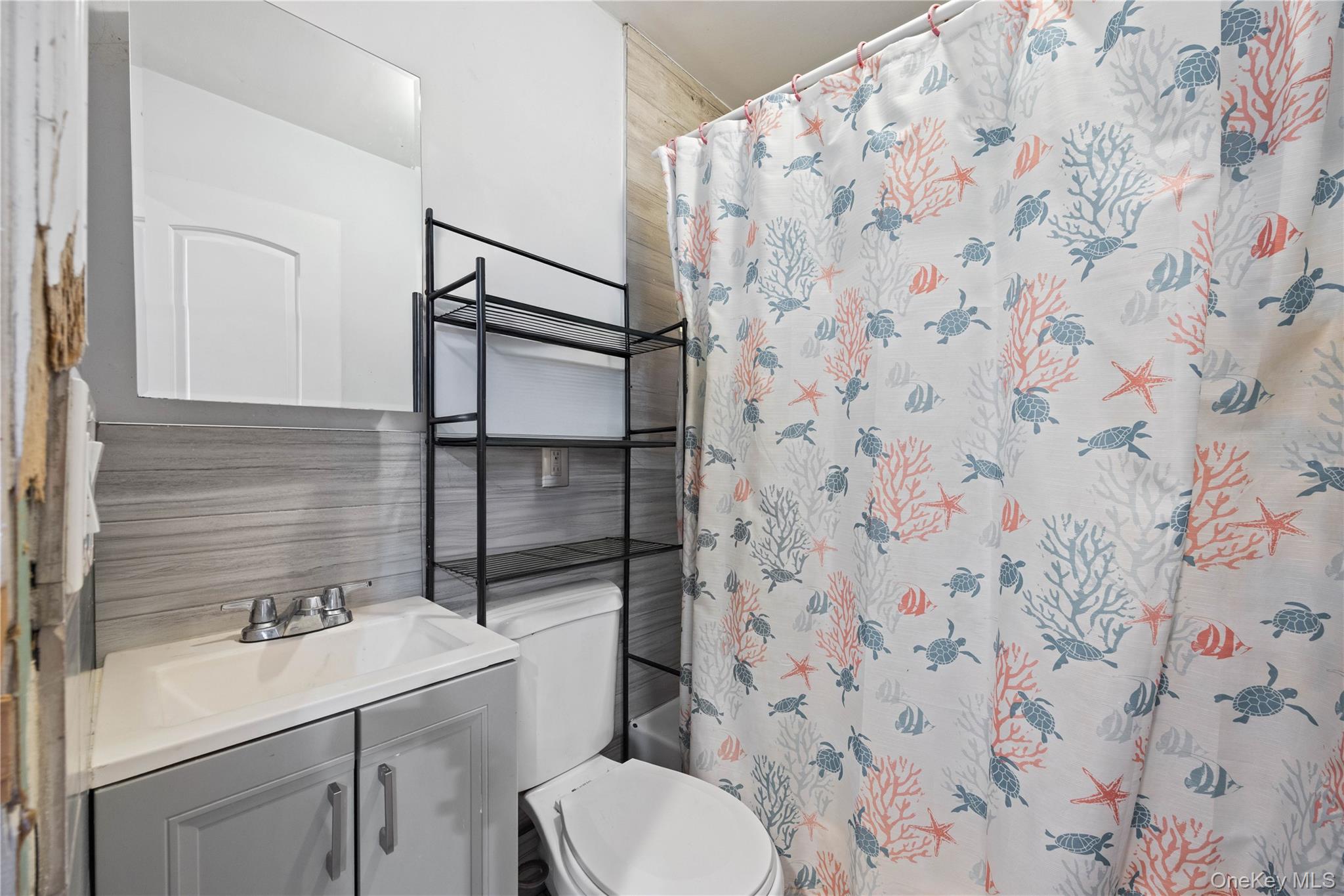 2611 Decatur Avenue Bronx, NY 10458 - Photo 8 of 38