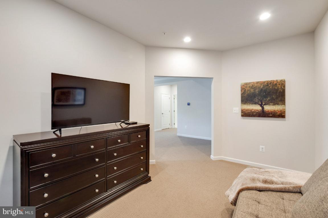 4617 Bridle Ridge Road Upper Marlboro, MD 20772 - Photo 31 of 68 Primary Bedroom Sitting Room