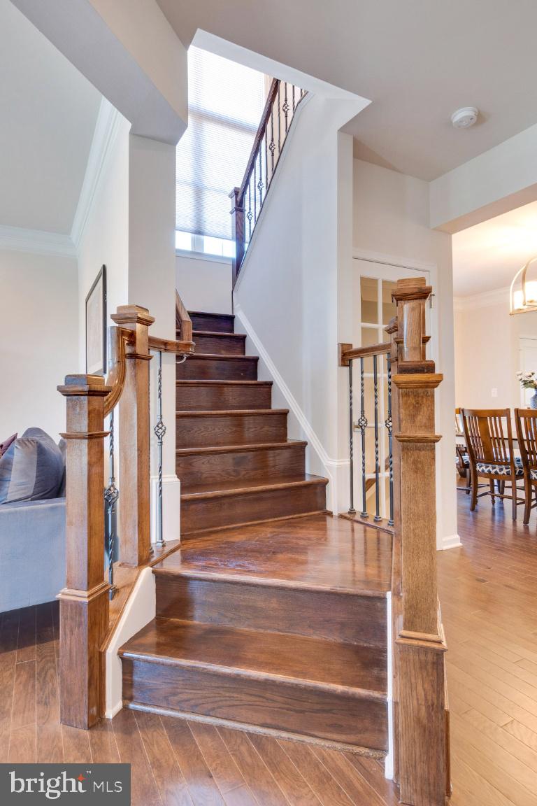 4617 Bridle Ridge Road Upper Marlboro, MD 20772 - Photo 9 of 68 Staircase