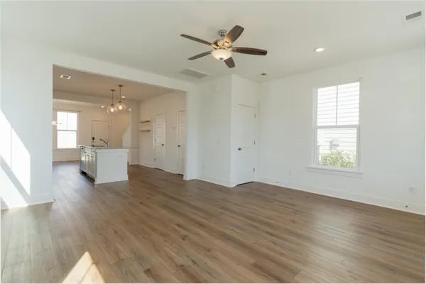 $2,500 | 312 Eclipse Street, Summerville, SC 29486