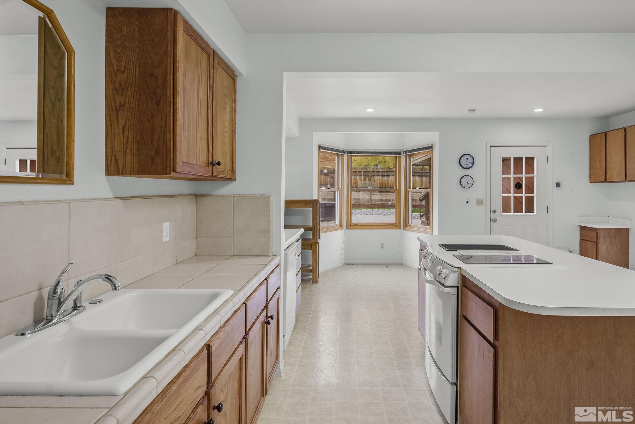 833 Gear Street Reno, NV 89503 - Photo 9 of 21 Photo 9