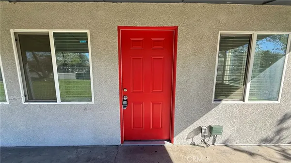 $2,300 | 2240 West Darby Street, San Bernardino, CA 92407