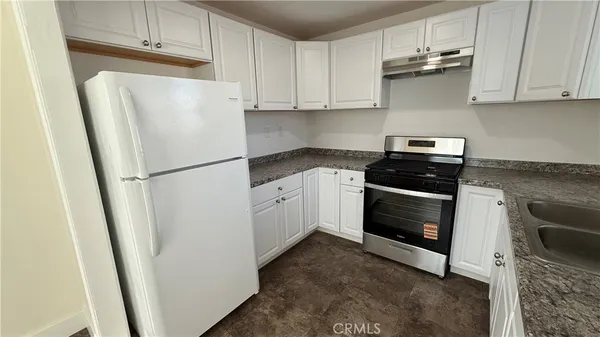 $2,300 | 2240 West Darby Street, San Bernardino, CA 92407