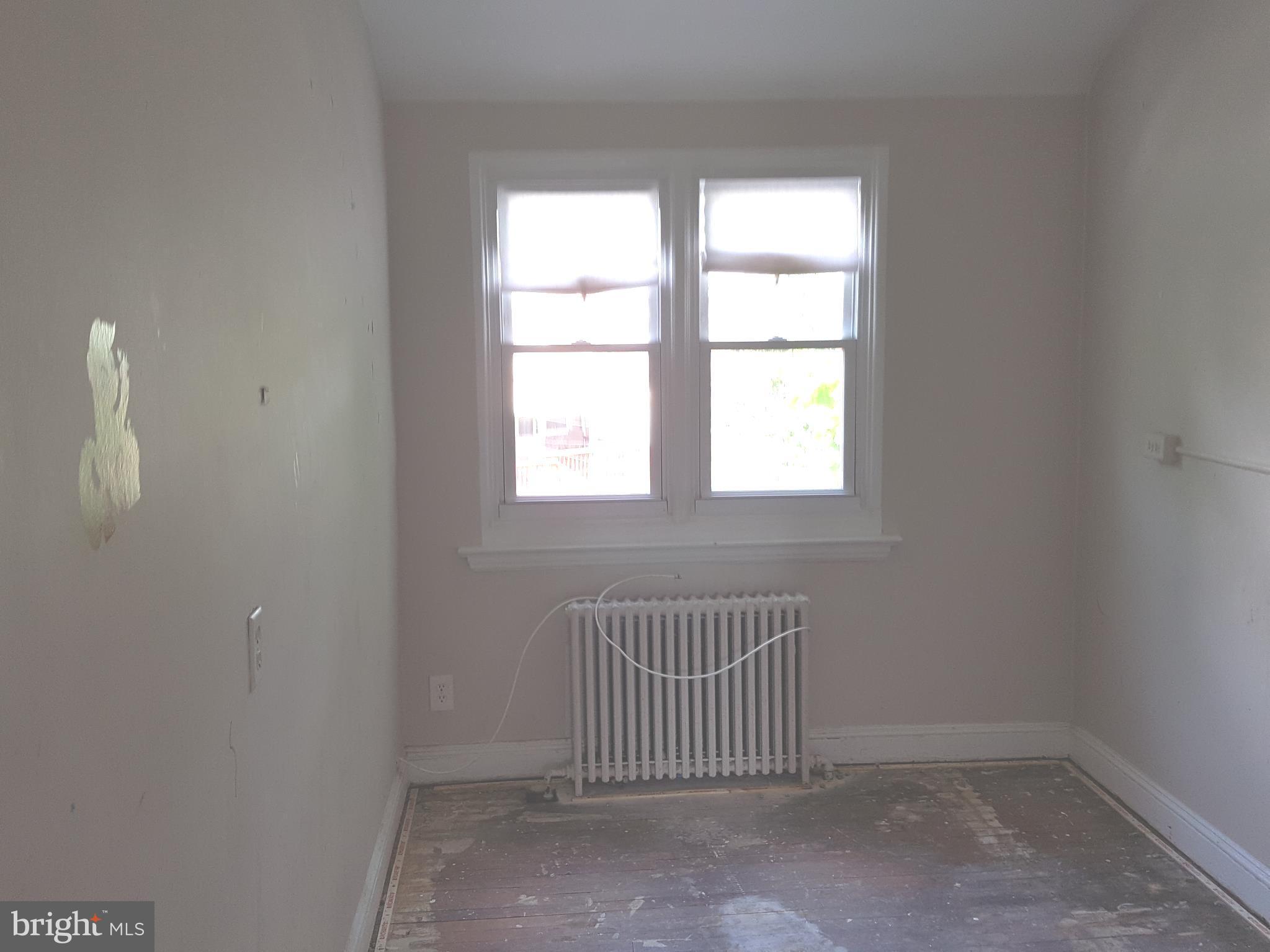 5607 Clearspring Road Baltimore, MD 21212 - Photo 12 of 14 BEDROOM 3