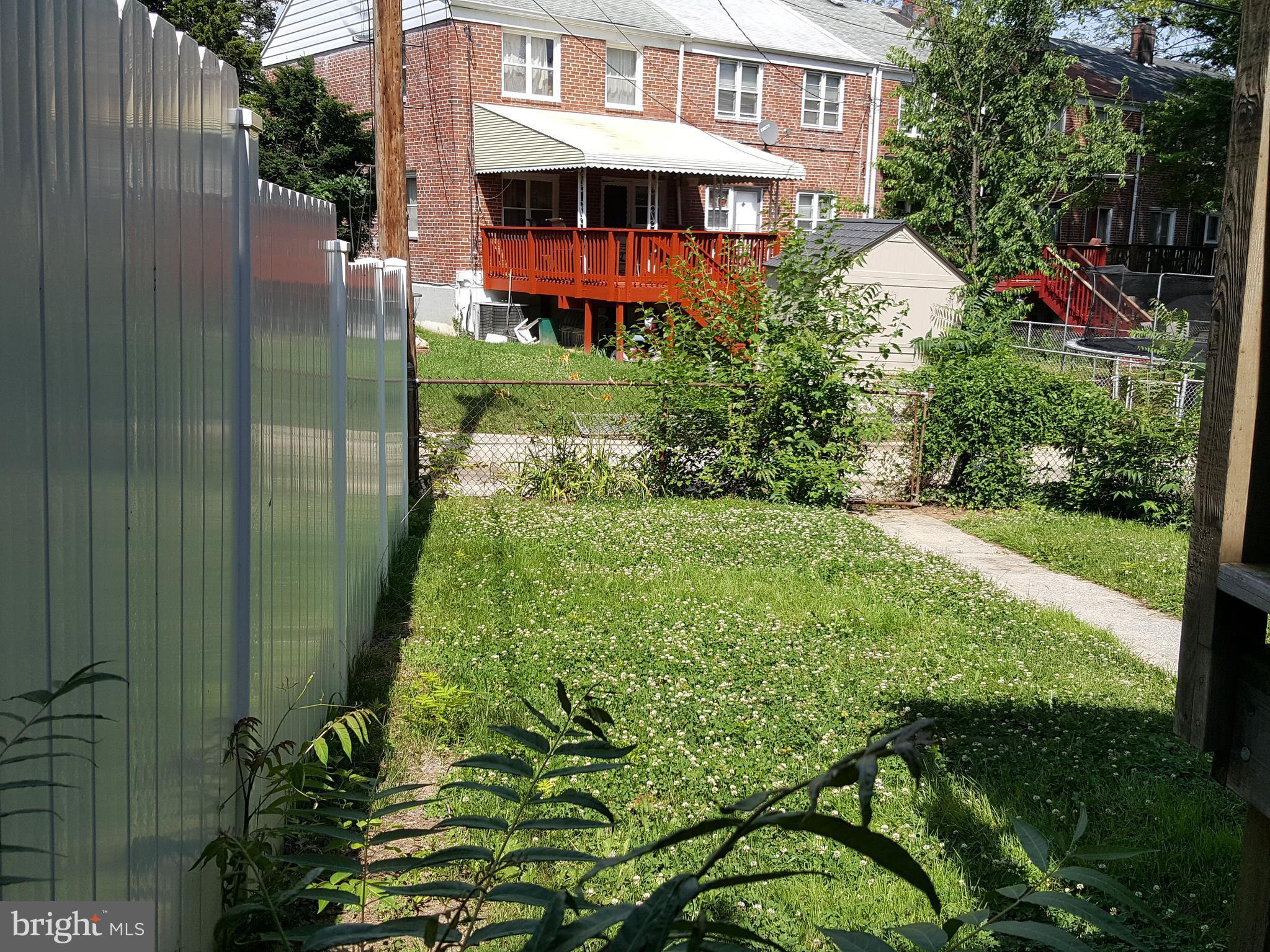 5607 Clearspring Road Baltimore, MD 21212 - Photo 3 of 14 REAR YARD