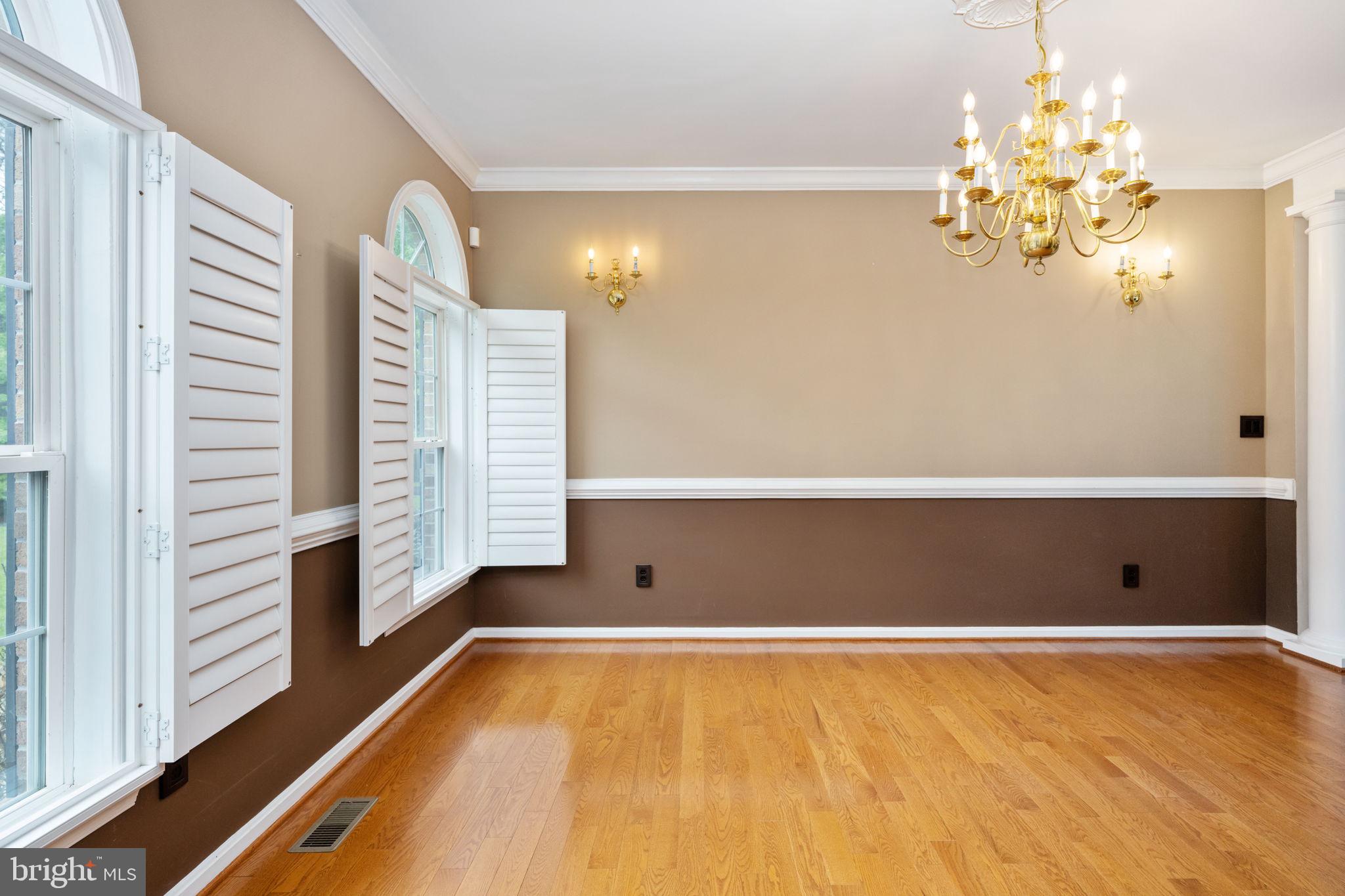 4 Riva Ridge Drive Stafford, VA 22556 - Photo 27 of 96 Wall sconces bring coziness to the dining room