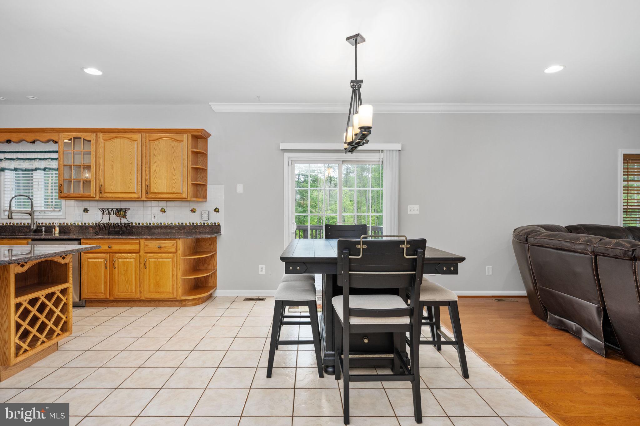 4 Riva Ridge Drive Stafford, VA 22556 - Photo 35 of 96 Room for everyone to gather in the kitchen