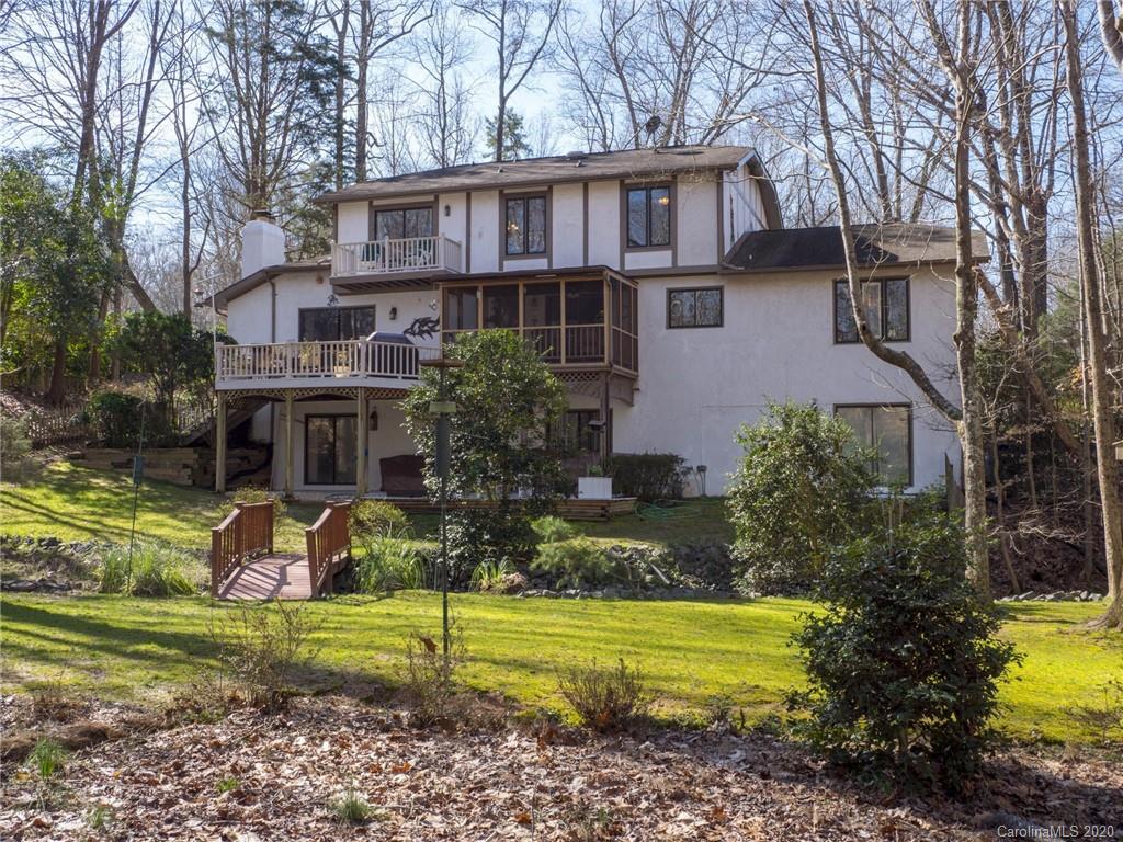 3002 High Ridge Road Charlotte, NC 28270 - Photo 4 of 41 a front view of a house with garden
