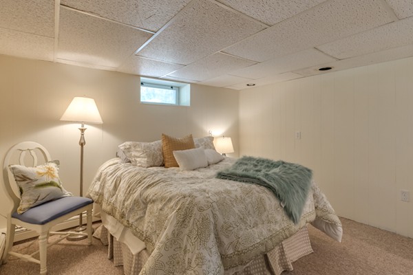21 Robin Road Wakefield, MA 01880 - Photo 24 of 30 Gallery Image 24