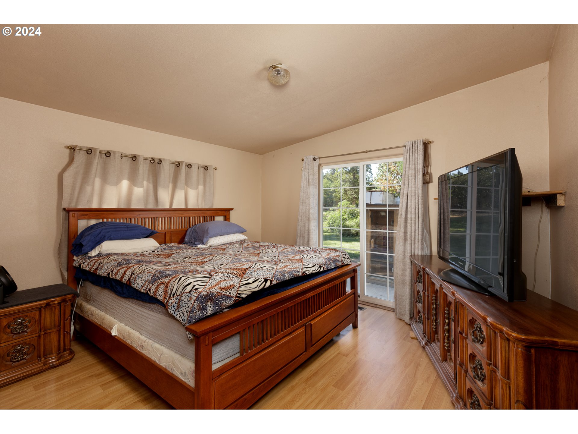 1166 Methodist Road Hood River, OR 97031 - Photo 11 of 28 Gallery Image 11