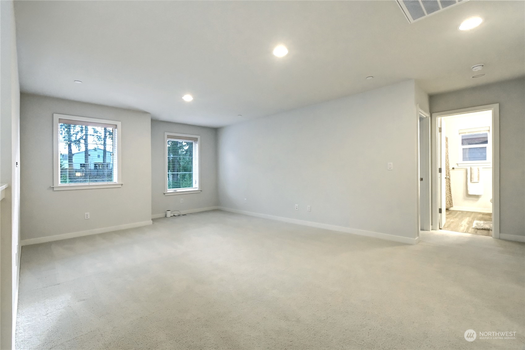 4431 231st Place Southeast Bothell, WA 98021 - Photo 26 of 36 an empty room with windows