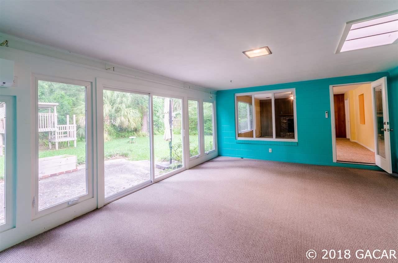 327 Southwest 40th Street Gainesville, FL 32607 - Photo 12 of 22 Gallery Image 12