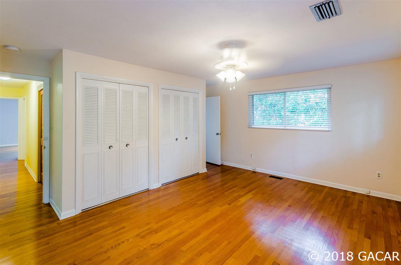 327 Southwest 40th Street Gainesville, FL 32607 - Photo 14 of 22 Gallery Image 14