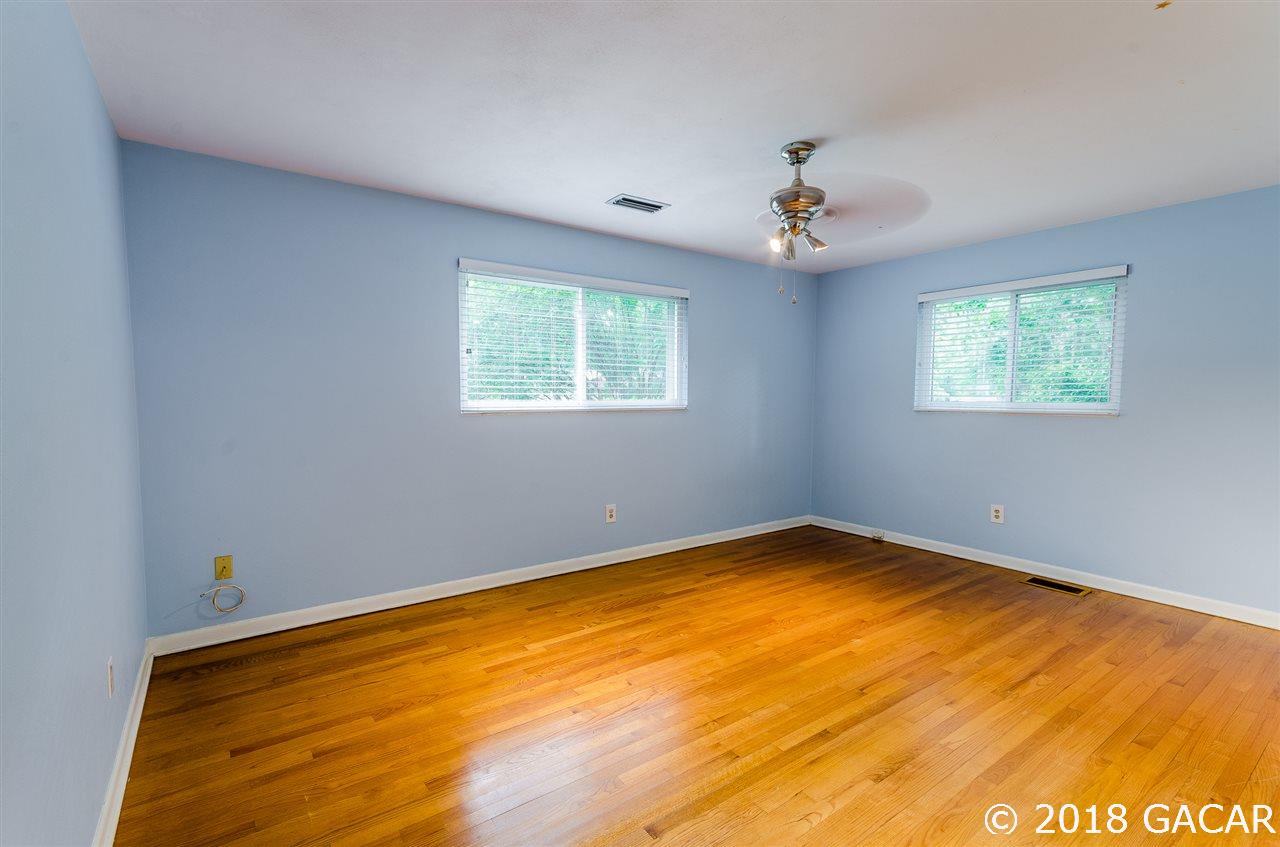 327 Southwest 40th Street Gainesville, FL 32607 - Photo 19 of 22 Gallery Image 19