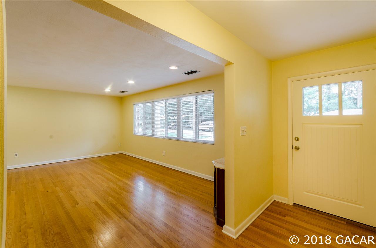 327 Southwest 40th Street Gainesville, FL 32607 - Photo 3 of 22 Gallery Image 3