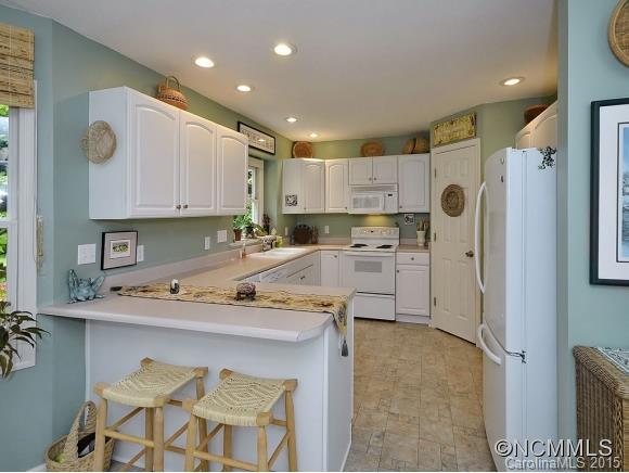 10 Springfield Way Arden, NC 28704 - Photo 12 of 24 Gallery Image 12