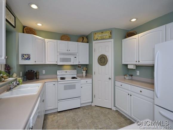 10 Springfield Way Arden, NC 28704 - Photo 13 of 24 Gallery Image 13