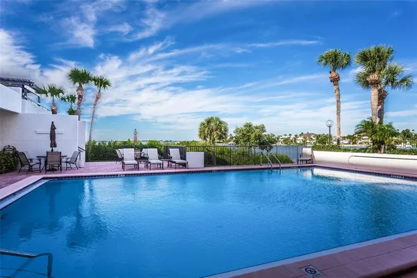 $3,300 | 8 Belleview Boulevard, Unit 601, Belleair, FL 33756