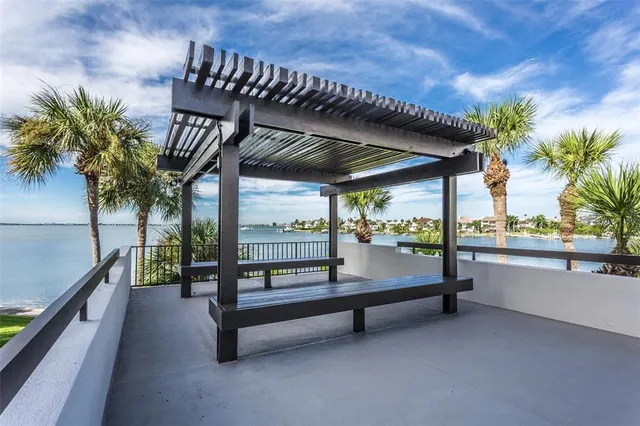 $3,600 | 8 Belleview Boulevard, Unit 601, Belleair, FL 33756