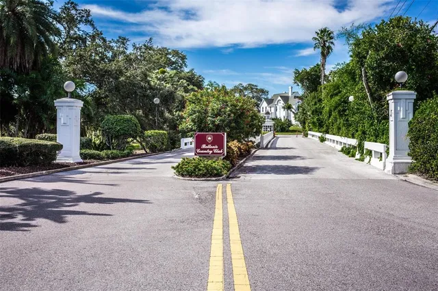 $3,600 | 8 Belleview Boulevard, Unit 601, Belleair, FL 33756