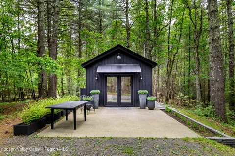 $695,000 | 20 Indian Road, Kerhonkson, NY 12446