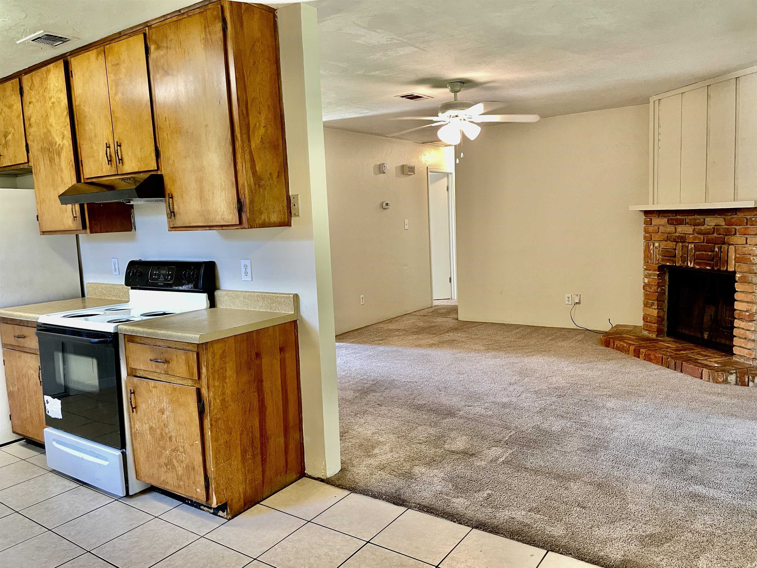 3214 Riddle Drive Tallahassee, FL 32309 - Photo 6 of 28 Gallery Image 6