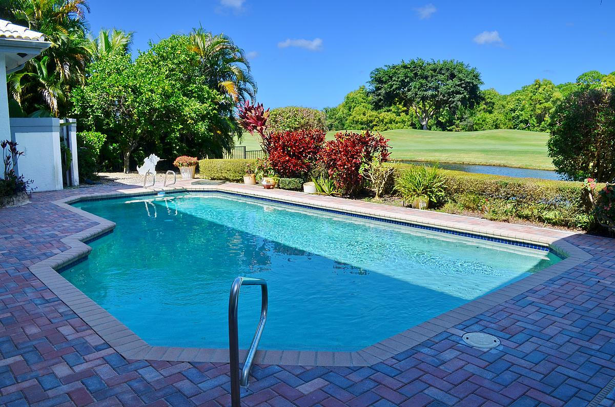 7132 Queenferry Circle Boca Raton, FL 33496 - Photo 4 of 20 pool_1200