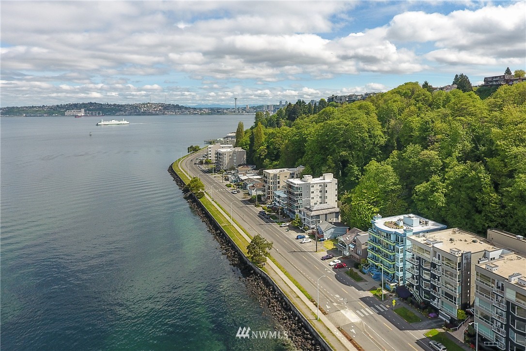 1374 Alki Avenue Southwest, Unit 400 Seattle, WA 98116 - Photo 1 of 24
