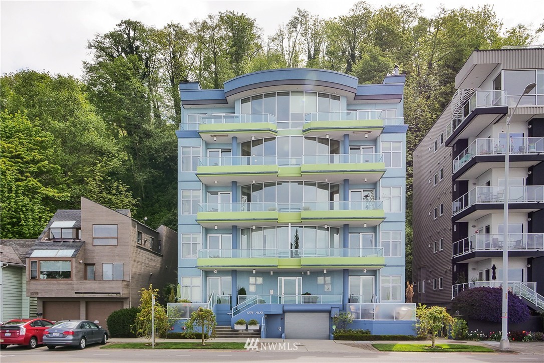 1374 Alki Avenue Southwest, Unit 400 Seattle, WA 98116 - Photo 2 of 24