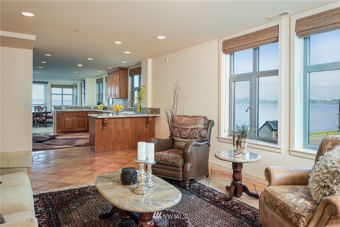 1374 Alki Avenue Southwest, Unit 400 Seattle, WA 98116 - Photo 11 of 24