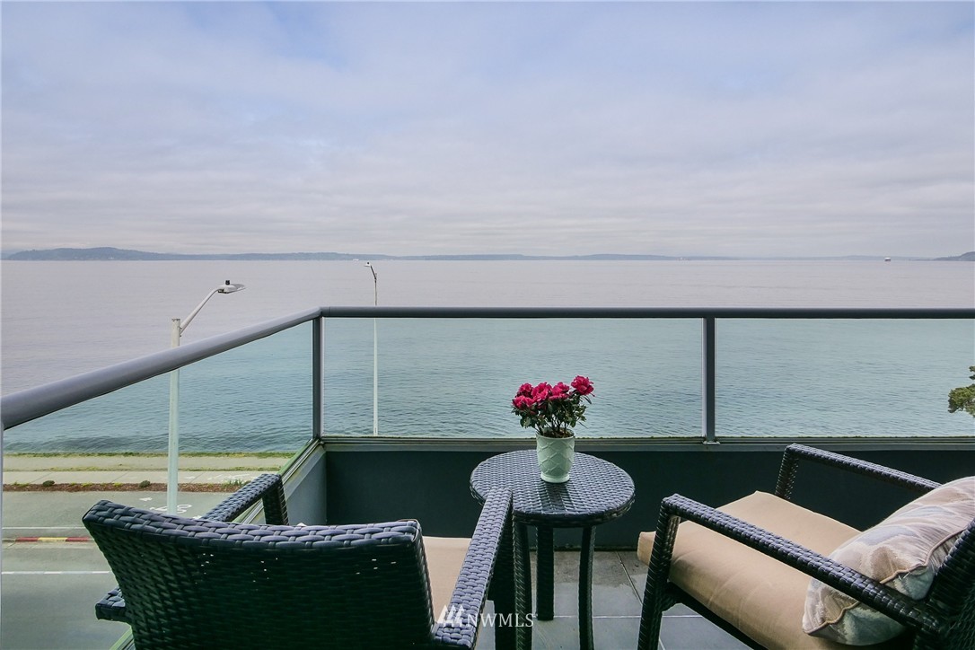 1374 Alki Avenue Southwest, Unit 400 Seattle, WA 98116 - Photo 15 of 24