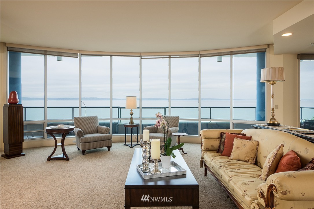 1374 Alki Avenue Southwest, Unit 400 Seattle, WA 98116 - Photo 3 of 24