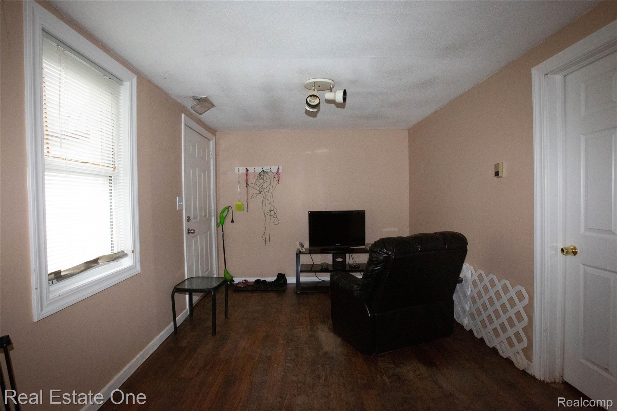 8680 Millis Road Utica, MI 48317 - Photo 23 of 43 0S4A5457.jpg