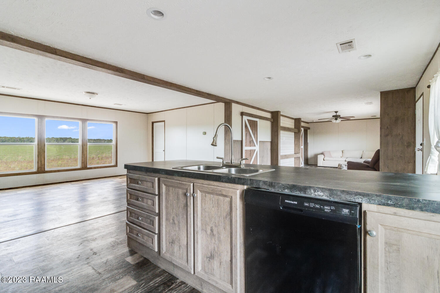 704 Tom Schexnader Road Opelousas, LA 70570 - Photo 8 of 18 49 Tom Schexnayder-8