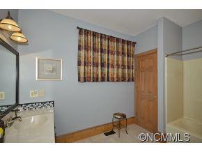 201 Old Country Road Waynesville, NC 28786 - Photo 14 of 20 Gallery Image 14